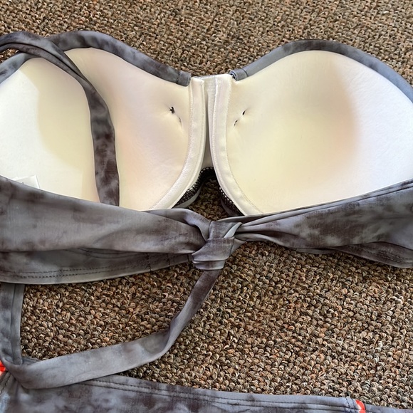 Body Glove bikini - Picture 4 of 15